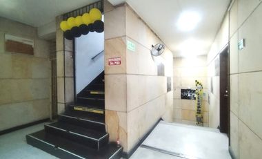 oficina en arriendo en la catedral. Cod A5035902