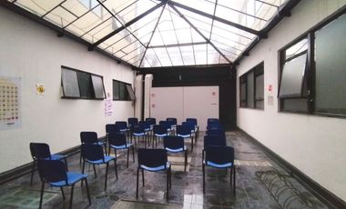 oficina en arriendo en la catedral. Cod A5035902