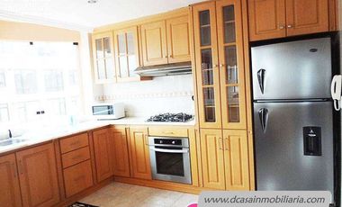 Departamento Duplex de Venta Amoblado, 4 dormitorios máster, 2 garajes