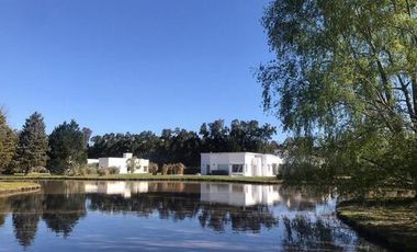Lote en Las Casuarinas del Pilar