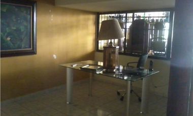 SE VENDE CASA EN LOS ANGELES 6 REC 362 mts2