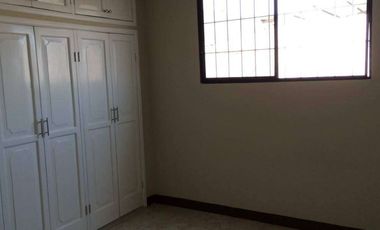 Kennedy Cerca de La Ganga!! Alquiler Depar  de 2 Dormitorios amplios excel. ubicacion(J.Luna)