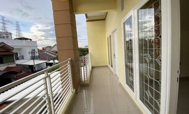 Disewakan rumah mewah fully furnished di Caman, Jatibening cocok untuk rumah dinas