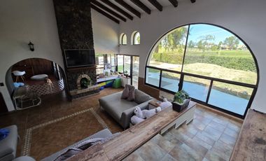 Casa en Venta en El Álamo Country Club en Celaya Gto.