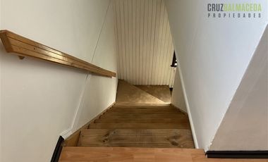 Casa en Venta en Amplia Casa (4 niveles) con loc. comerciales en centro de Calbuco