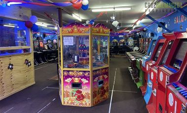 Casa en Venta en Amplia Casa (4 niveles) con loc. comerciales en centro de Calbuco