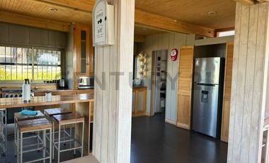 Hermosa parcela con 2 casas en Terrazas de Pitama