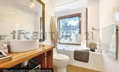 Hermosa parcela con 2 casas en Terrazas de Pitama