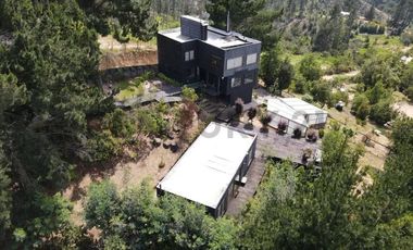 Hermosa parcela con 2 casas en Terrazas de Pitama