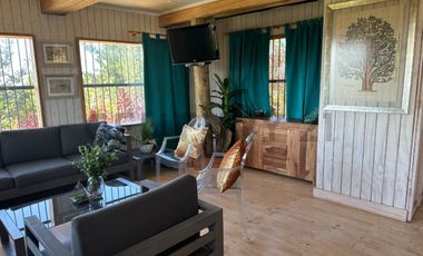 Hermosa parcela con 2 casas en Terrazas de Pitama