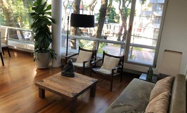 Único Departamento en triplex con terraza propia parquizada, 2 cocheras. Categoría. - Martinez