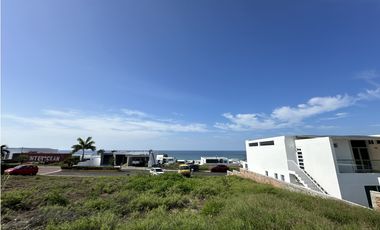 TERRENO EN URBANIZACIÓN MARINA BLUE, SUR DE MANTA