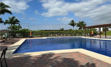 TERRENO EN URBANIZACIÓN MARINA BLUE, SUR DE MANTA