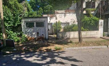 Casa en venta en Quilmes Este