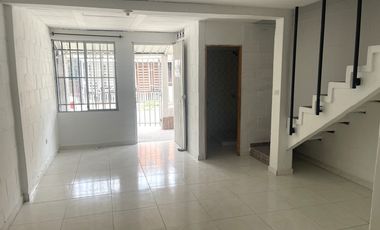 casa en arriendo en parques de la italia. Cod A9161882