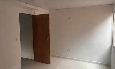 casa en arriendo en parques de la italia. Cod A9161882