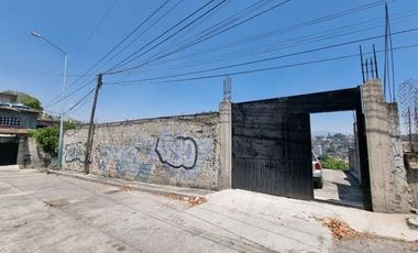 VENTA DE TERRENO CON CONSTRUCCIÓN EN LAGUNILLA DEL SALTO, CUERNAVACA, MOR.
