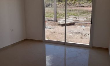 VENTA DE CASA EN Juana Koslay