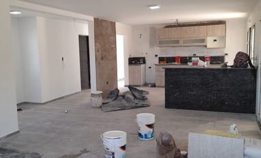 VENTA DE CASA EN Juana Koslay