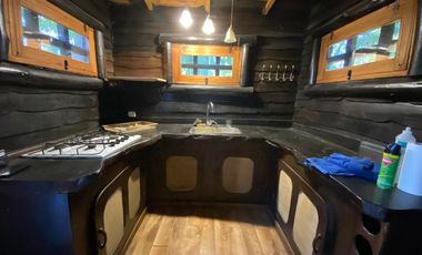 LATORRE PROP. VENDE CABAÑA 3 AMB CON PARQUE EN EL CORAZON DE LAS DALIAS