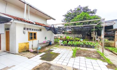 Rumah Tanah Luas 5 Kamar Tidur 5 Mnt ke Living Plaza Pamulang J-42963