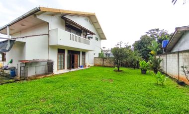 Rumah Tanah Luas 5 Kamar Tidur 5 Mnt ke Living Plaza Pamulang J-42963