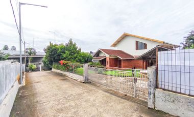 Rumah Tanah Luas 5 Kamar Tidur 5 Mnt ke Living Plaza Pamulang J-42963