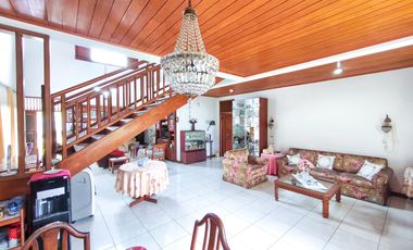 Rumah Tanah Luas 5 Kamar Tidur 5 Mnt ke Living Plaza Pamulang J-42963