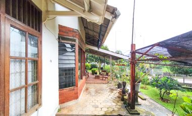 Rumah Tanah Luas 5 Kamar Tidur 5 Mnt ke Living Plaza Pamulang J-42963