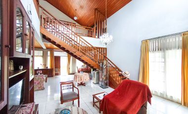 Rumah Tanah Luas 5 Kamar Tidur 5 Mnt ke Living Plaza Pamulang J-42963