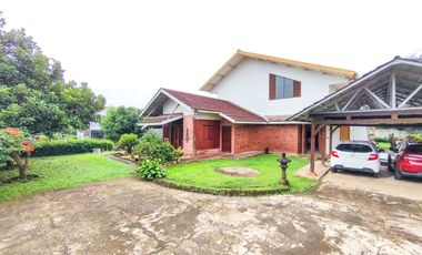 Rumah Tanah Luas 5 Kamar Tidur 5 Mnt ke Living Plaza Pamulang J-42963