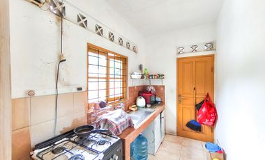 Rumah Tanah Luas 5 Kamar Tidur 5 Mnt ke Living Plaza Pamulang J-42963