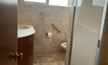 CASA PARA REMODELAR EN LOMAS DE CHAPULTEC