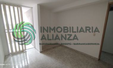 casa en arriendo en lagos del cacique. Cod A17279