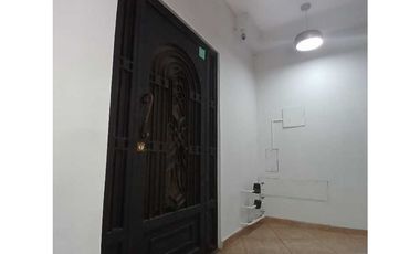 SAN FRANCISCO / LOCAL COMERCIAL / 160 M2 / 9 OFICINAS / Y