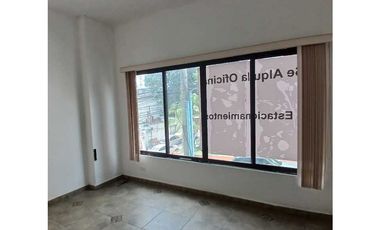 SAN FRANCISCO / LOCAL COMERCIAL / 160 M2 / 9 OFICINAS / Y