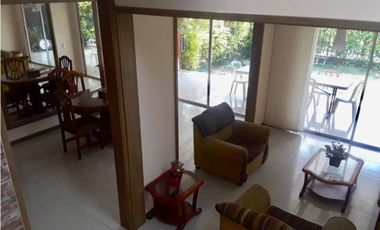 Venta de casa de dos pisos en unidad campestre en Alfaguara Jamundí