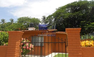 A05 Casa privada de 3 recamaras en Campo de Golf Ixtapa