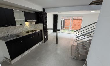 casa en arriendo en ciudad pacífica. Cod A4271