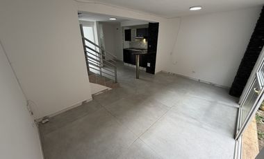 casa en arriendo en ciudad pacífica. Cod A4271