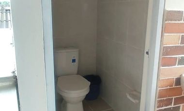 casa en venta en la rochela. Cod V6