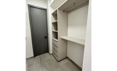 Se renta  moderno y céntrico apartamento