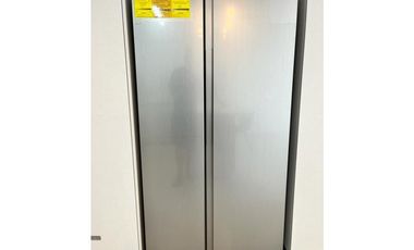 Se renta  moderno y céntrico apartamento