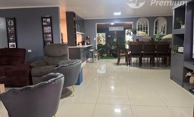 Casa en venta en Curicó sector los niches