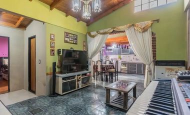 PH en venta de 2 dormitorios c/ cochera en Morón