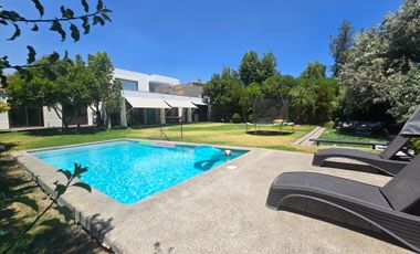 Casa hacienda de chicureo 5D/5B Oportunidad