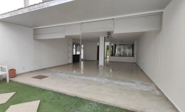 casa en venta en la floresta. Cod V12186