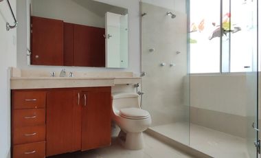 casa en venta en la floresta. Cod V12186