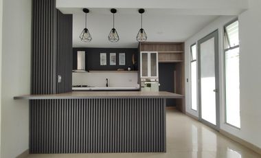 casa en venta en la floresta. Cod V12186