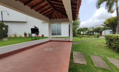 casa en venta en la floresta. Cod V12186